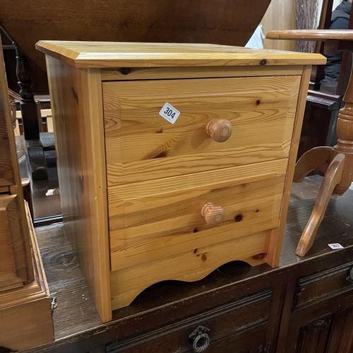 304 - PINE BEDSIDE CABINET