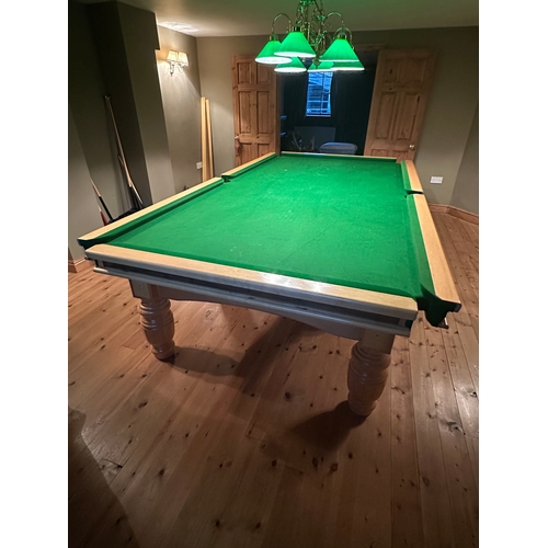 200A - 10ft SOLID BEECH SNOOKER TABLE COMPLETE WITH BALLS,CUES,TRIANGLE AND OVER LIGHT