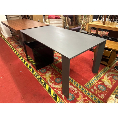 153 - BONTEMPI EXTENDING DINING TABLE