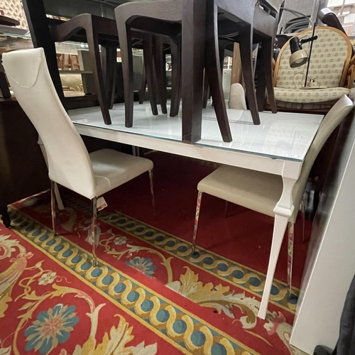 242 - BONTEMPI EXTENDING DINING TABLE