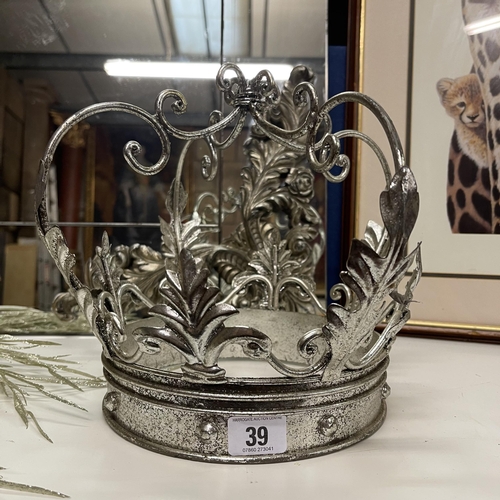 39 - DECORATIVE METAL CROWN