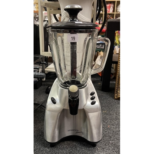 19 - KENWOOD SMOOTHIE MAKER PRO