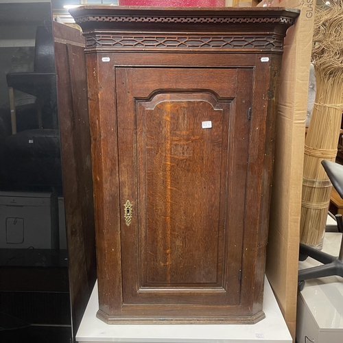 626 - MAHOGANY CORNER CABINET