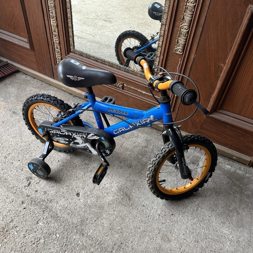 10 - GALAXIA CHILD'S FIRST TRAINING BIKE WITH STABILISERS