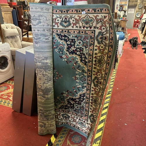 100 - LARGE RUG