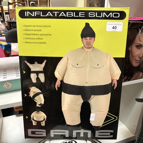 40 - INFLATABLE SUMO SUIT