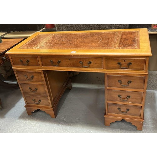 302 - YEWTREE LEATHER TOP DOUBLE PEDESTAL DESK