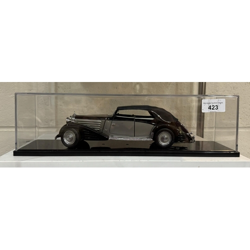 423 - CASED 1939 MAYBACH ZEPPELIN SCALE MODEL