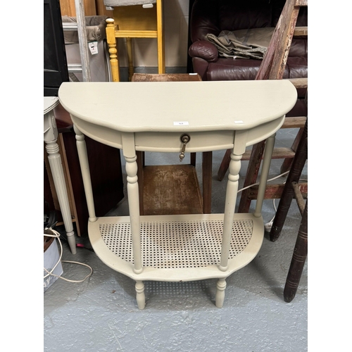 Lot 52        