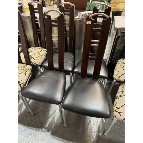 23 - FOUR RESTAURANT/DINING CHAIRS