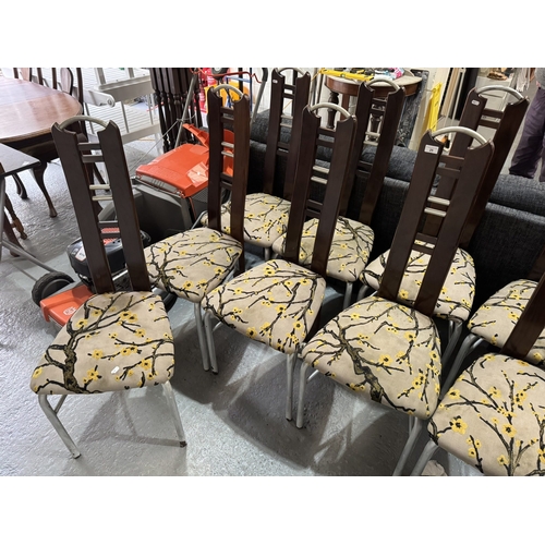 25 - SEVEN RESTAURANT /DINING CHAIRS