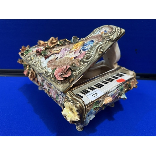 139 - PORCELAIN MINIATURE GRAND PIANO MADE IN ITALY