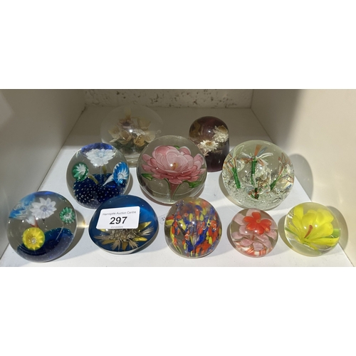 297 - SELECTION OF GLASS PAPERWEIGHTS INCLUDING CAITHNESS