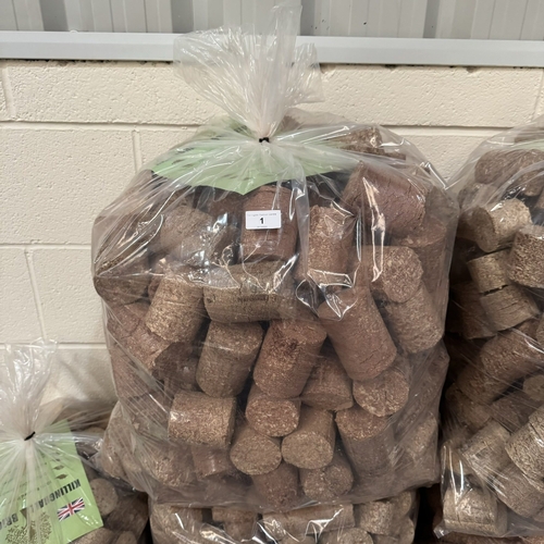 1 - 40KG BAG OF HARDWOOD PREMIUM BRIQUETTES