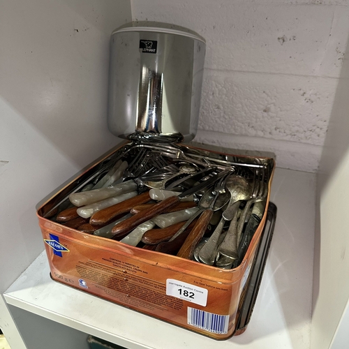 182 - SELECTION OF VINTAGE CUTLERY