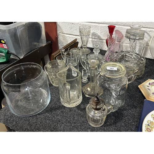 187 - SELECTION OF GLASSWARE