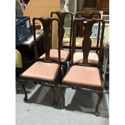 105 - SET OF FOUR QUEEN ANNE LEG DINING CHAIRS