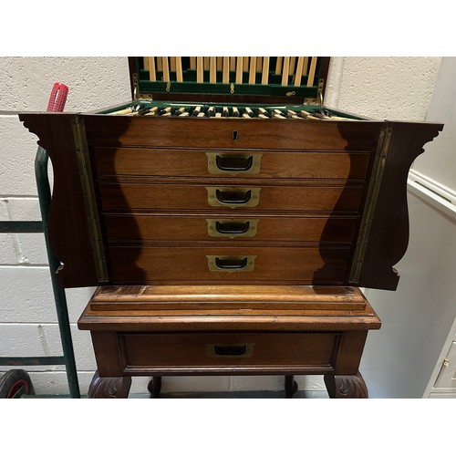 110A - STUNNING JAMES DEAKIN AND SONS CAMPAIGN CANTEEN OF CUTLERY IN MAHOGANY CHEST WITH SMALL SINGLE DRAWE... 