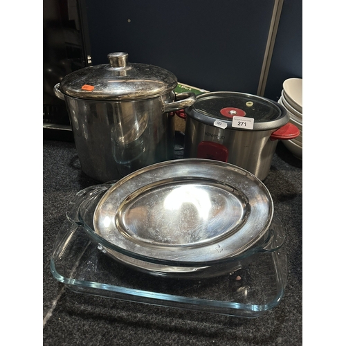 271 - KENWOOD SLOW COOKER,STAINLESS STEEL PAN AND TWO PYREX DISHES