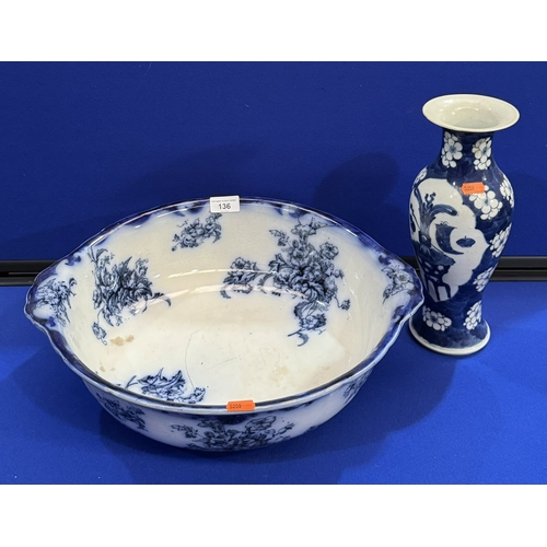 136 - VICTORIAN BLUE AND WHITE WASH BASIN AND SMALL ORIENTAL VASE