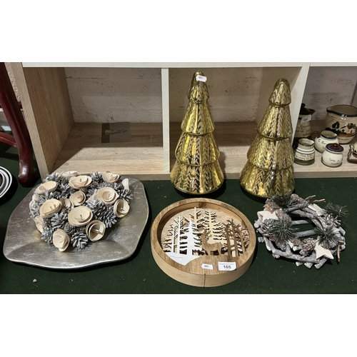 165 - SELECTION OF FESTIVE ITEMS