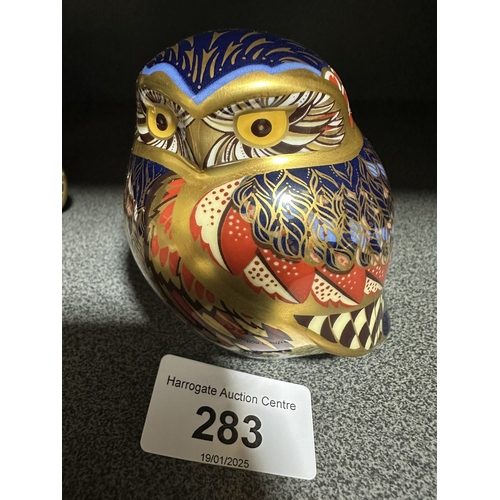 283 - GOLD-SEALED ROYAL CROWN DERBY OWL PAPERWEIGHT