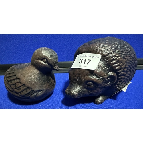 317 - TOM CHAMBERS BRAND NEW VAST IRON HEDGEHOG AND BIRD