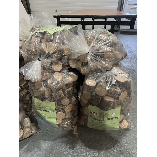 368 - 4 15KG BAGS OF HARDWOOD BRIQUETTES