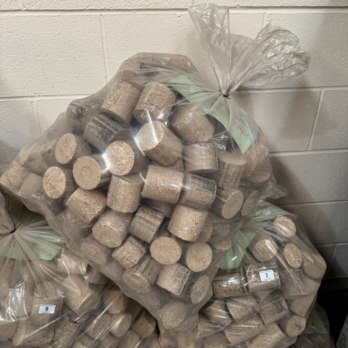 10 - 40KG BAG OF PREMIUM HARDWOOD BRIQUETTES