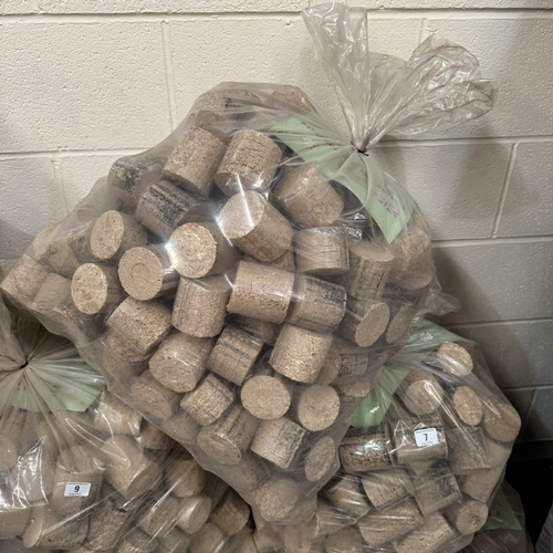 11 - 40KG BAG OF PREMIUM HARDWOOD BRIQUETTES