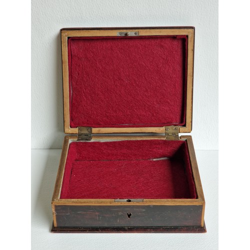 39 - JEWELLERY BOX WITH INLAID ART NOUVEAU FLORAL MOTIF