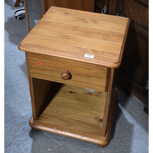 20 - PINE BEDSIDE CABINET