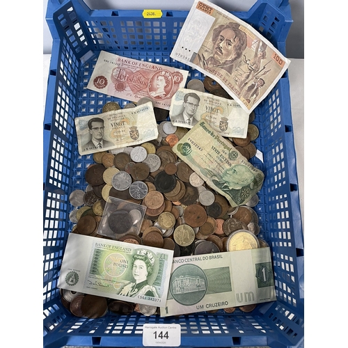 144 - SELECTION OF COINS & BANK NOTES