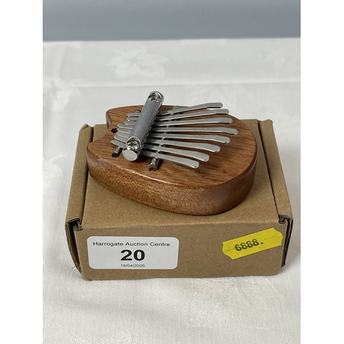 20 - BOXED 8 KEY KALIMBA
