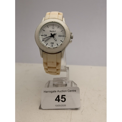 Lot 45        