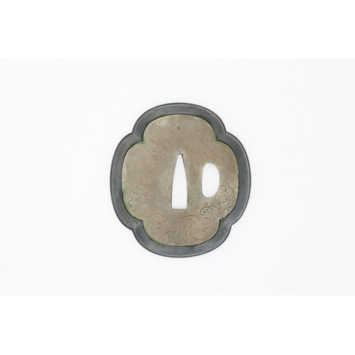 11 - 19th iron tsuba signed Yasuchika
Size: 7.8 x 7.0 x 0.4 cm
Condition: Light surface wear.
Ref: 84... 