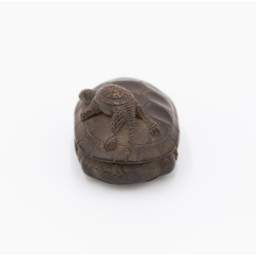 65 - * Wooden netsuke, turtle design
Date: Edo (1603-1868)
Size:  2.2 x 3.8 x 2.5
Condition: Good for age... 