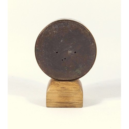 160 - Motoring interest – Leyland Motors Ltd vehicle pressure gauge in a brass case, c. 1914, d: 6 cm, on ... 