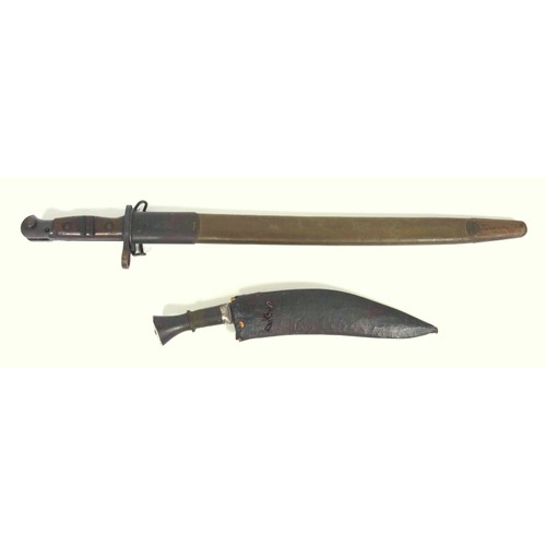 96 - American bayonet with a fullered steel blade, 43cm, and wood hilt, by Remington, 1917, in a leather ... 