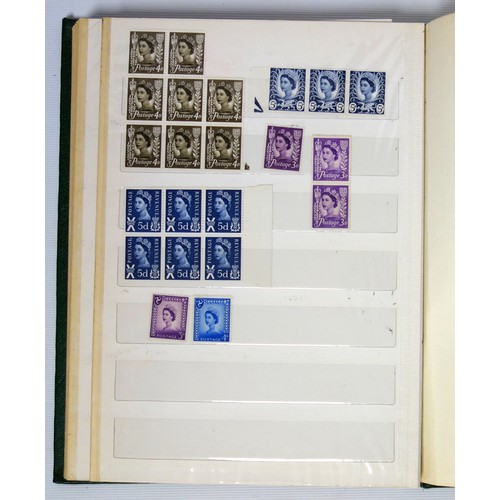 275 - Collection of mint stamps including Victoria halfpenny stamps and George V onwards (a lot)