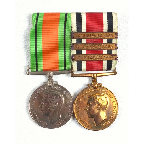 152 - Pair of George VI medals comprising the Defence medal and Special Constabulary Long Service medal aw... 