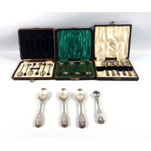 9 - 3 Victorian silver Fiddle, Thread and Shell teaspoons, London 1873; Kings's pattern salt spoon, Lond... 