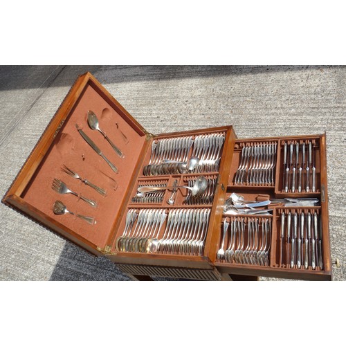 28 - Suite of German silver plated 'Silvia' pattern cutlery, comprising 12 fish knives, 12 forks, 10 tabl... 