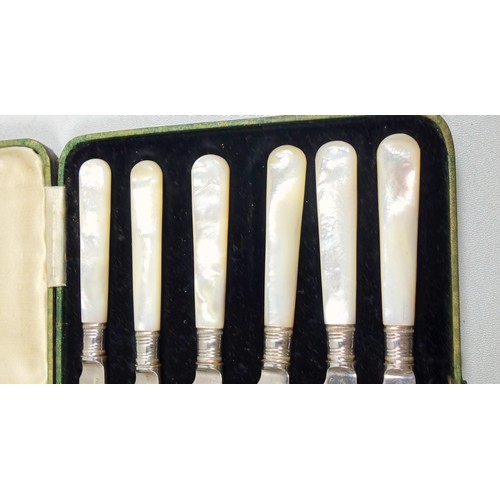 37 - Set of 6 George V silver bladed fruit knives, each with a mother-of-pearl handle, by Charles James A... 