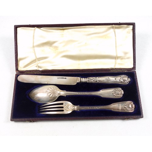 53 - Victorian silver 3 piece christening set, Fiddle, Thread, and Shell pattern, weighable 73grs, cased.... 