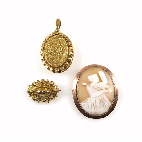 84 - Victorian 9ct gold oval carved shell cameo brooch/pendant with a woman, gross 13.4grs, (pin missing)... 