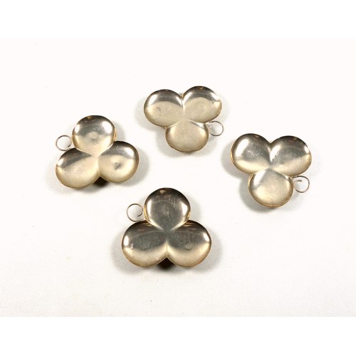 68 - Set of 4 Edwardian silver clover shaped dishes, each on 3 ball feet, by Henry Matthews, Birmingham, ... 