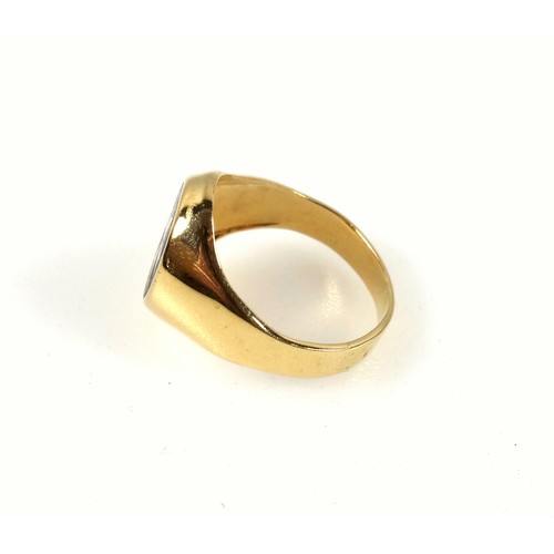 114 - Masonic 18ct gold signet ring, 6.7grs