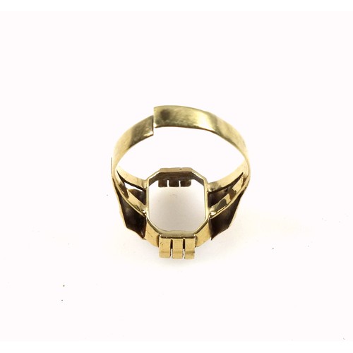 155 - Yellow metal ring stamped 585, cut, 4.8 grams