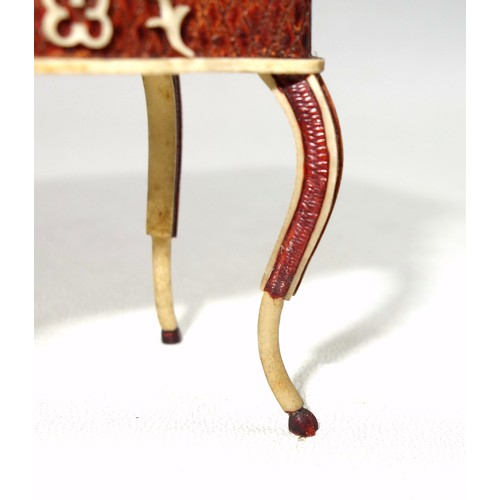 180A - Early 19th century Napoleonic, bone, prisoner of war, miniature sewing/work table (probably for a do... 